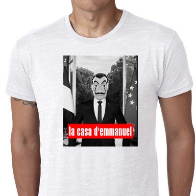 FRANCE2025's tweet photo. #YaQuUneGrandMerePour se faire braquer par macron https://t.co/Im9QI0JfZL