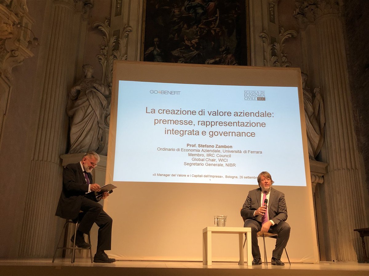 Unipol_PR's tweet photo. I processi di creazione di valore aziendale spiegati dal Prof. Stefano Zambon di @UniFerrara. #managervalore https://t.co/NnwfRB3oWv