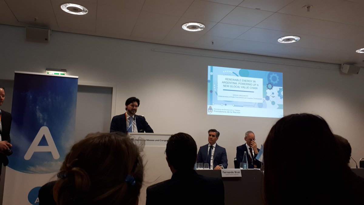 @GlobalWindSummit 
@SergioDrucaroff from the Ministry of Production says"We are looking at creating a 'Glocal' value chain. Local manufacturing with a global view. Players in the industry need to be both local and global."

#ArgentinaWind #GlobalWindEnergyCouncil
#GWEC