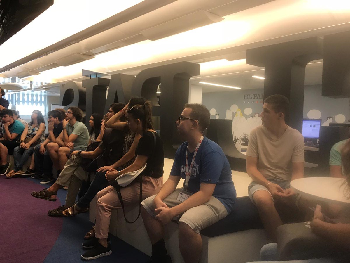 XTalentoDigital's tweet photo. Nuestros alumnos/as de Marketing Digital de la Academia de Madrid han visitado Prisa Noticias, con coloquio final con sus responsables de marketing y a SoyOlivia, agencia de influencers y marketing. 

@el_pais, @diarioas, @PRISA https://t.co/HcaoIw0m2S