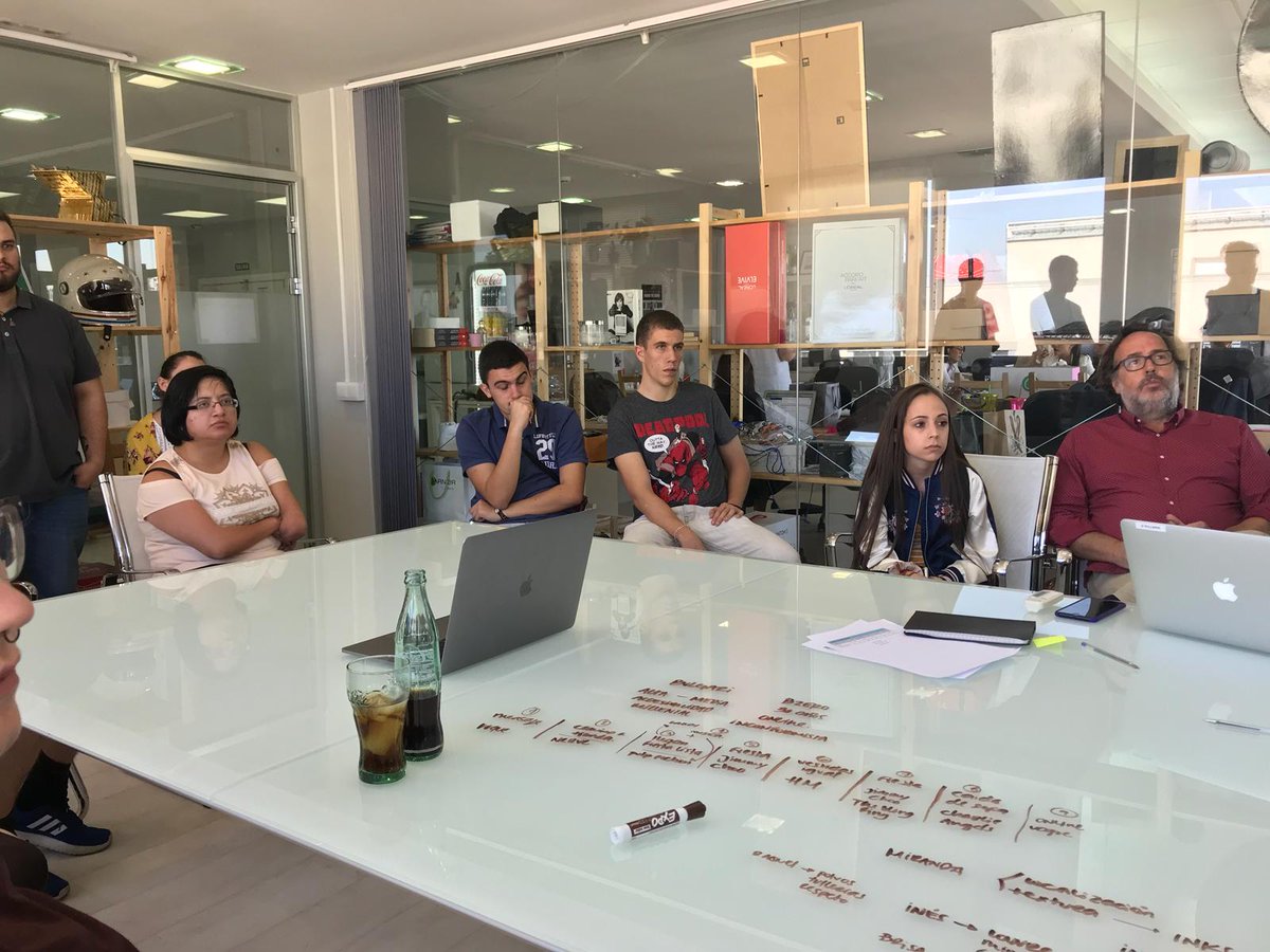 XTalentoDigital's tweet photo. Nuestros alumnos/as de Marketing Digital de la Academia de Madrid han visitado Prisa Noticias, con coloquio final con sus responsables de marketing y a SoyOlivia, agencia de influencers y marketing. 

@el_pais, @diarioas, @PRISA https://t.co/HcaoIw0m2S