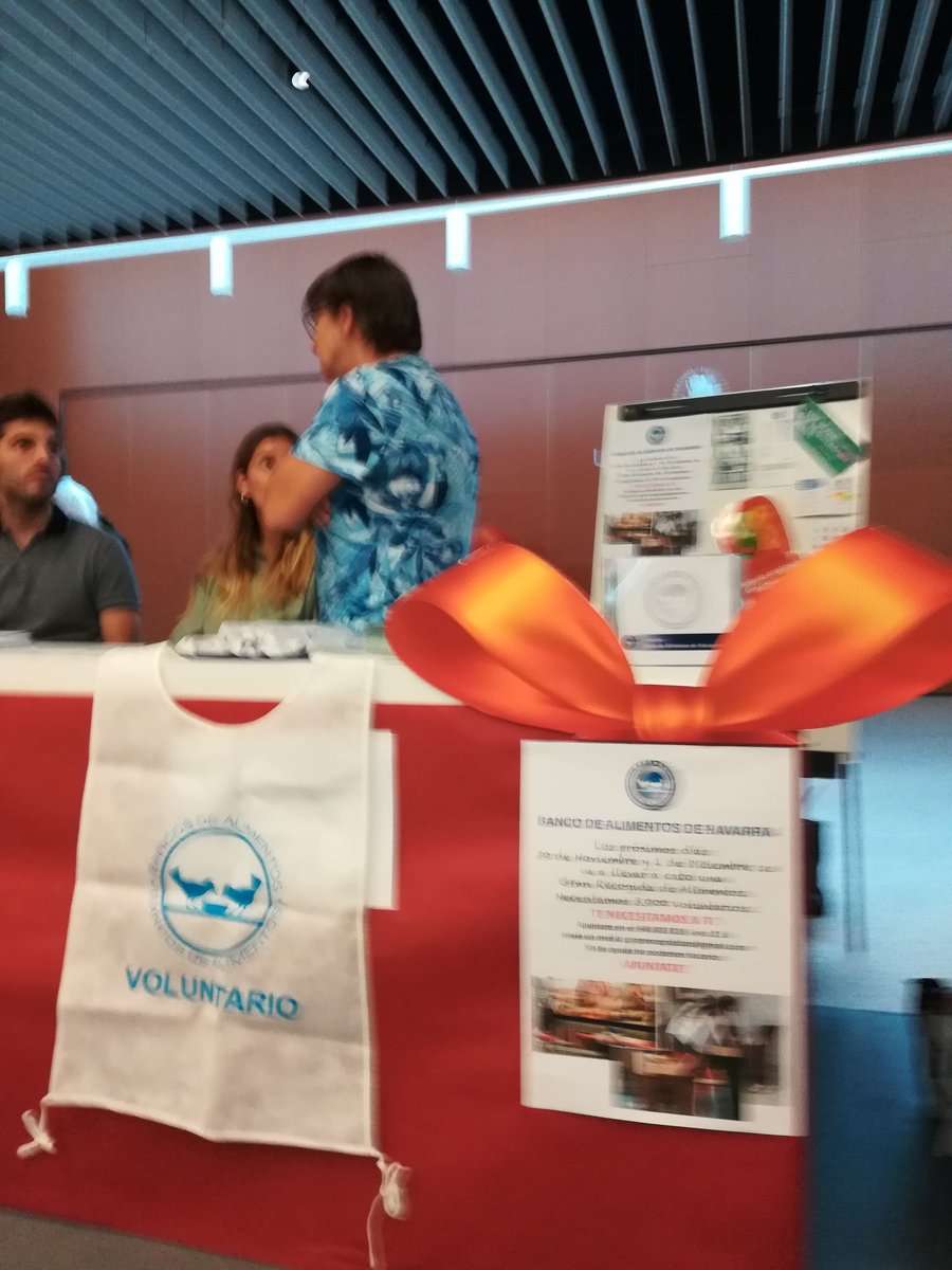 Fundacion_BAN's tweet photo. Hoy en #solidarium pidiendo voluntarios para la #granrecogida en #navarra 30 de noviembre y 1 de diciembre https://t.co/xTuzPCG4Wa
