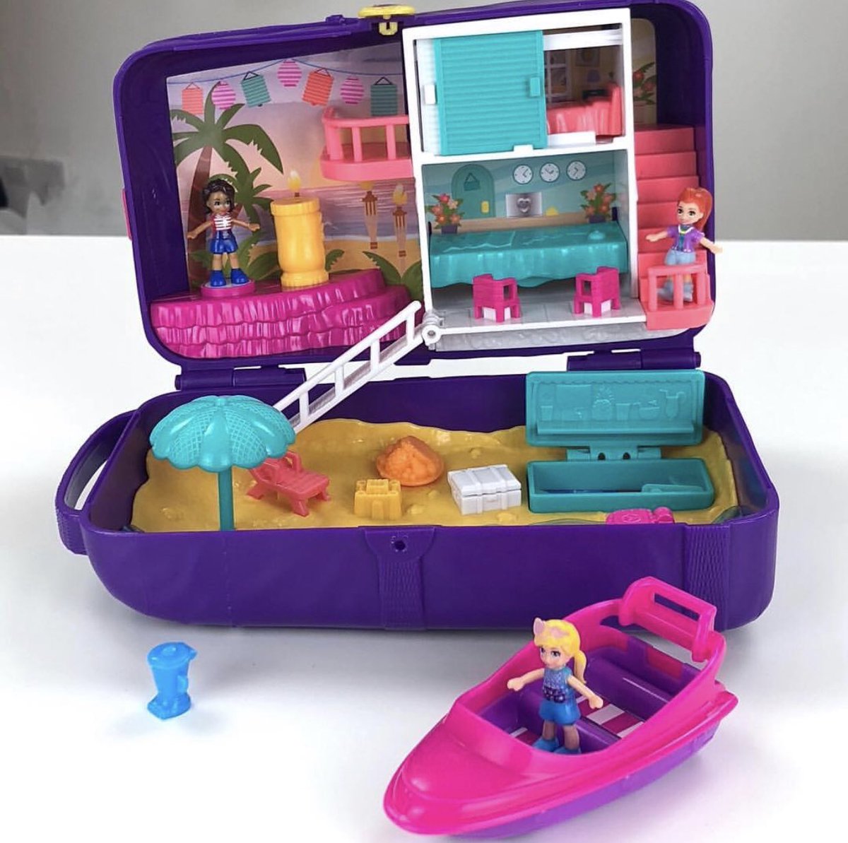 polly pocket beach vibes