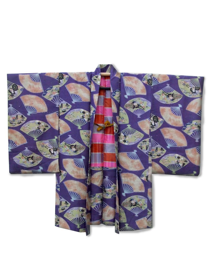 FujiKimono's tweet photo. https://t.co/Py19n93hSI

☆ New Arrival ☆ ’Chorus Line’ #women’s #purple #antuque #haori #kimonojacket #classic #fan #design

#kimono #FujiKimono #kawaii #cosplay #HYPERJAPAN #vintage
#textile #indigo #Boro #hakama #hippari #upcycle #sustainable
#tabiboots https://t.co/YWvvdozzH3