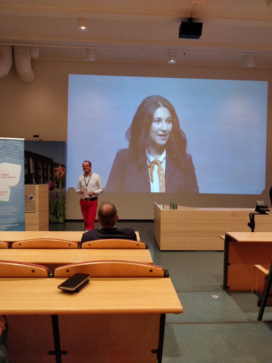NoreMinna's tweet photo. Nordic Business Forum starttaa Porissa Akseli Rehon innostamana! 😍 https://t.co/eBwLsvtNRX