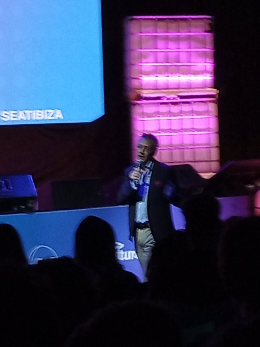 ocabanellas's tweet photo. Wellcome to Unleawh the great Young talent event #jesuscarmona #WeUnleash #proudtobeaxa #axa #leae https://t.co/luJje2g3Ai