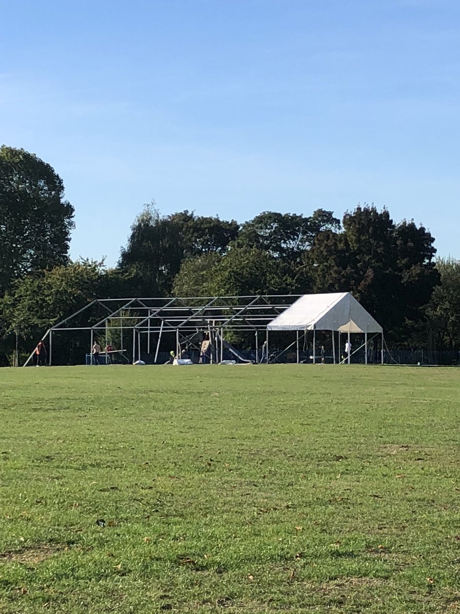 SarahBennettCo's tweet photo. Exciting to see Lammas Park getting set for the @EalingHalf! Last run before the big day! 🏃‍♀️#EalingFeeling #NoGoingBack #FitnessDay 😀 https://t.co/eTdTiTysvd