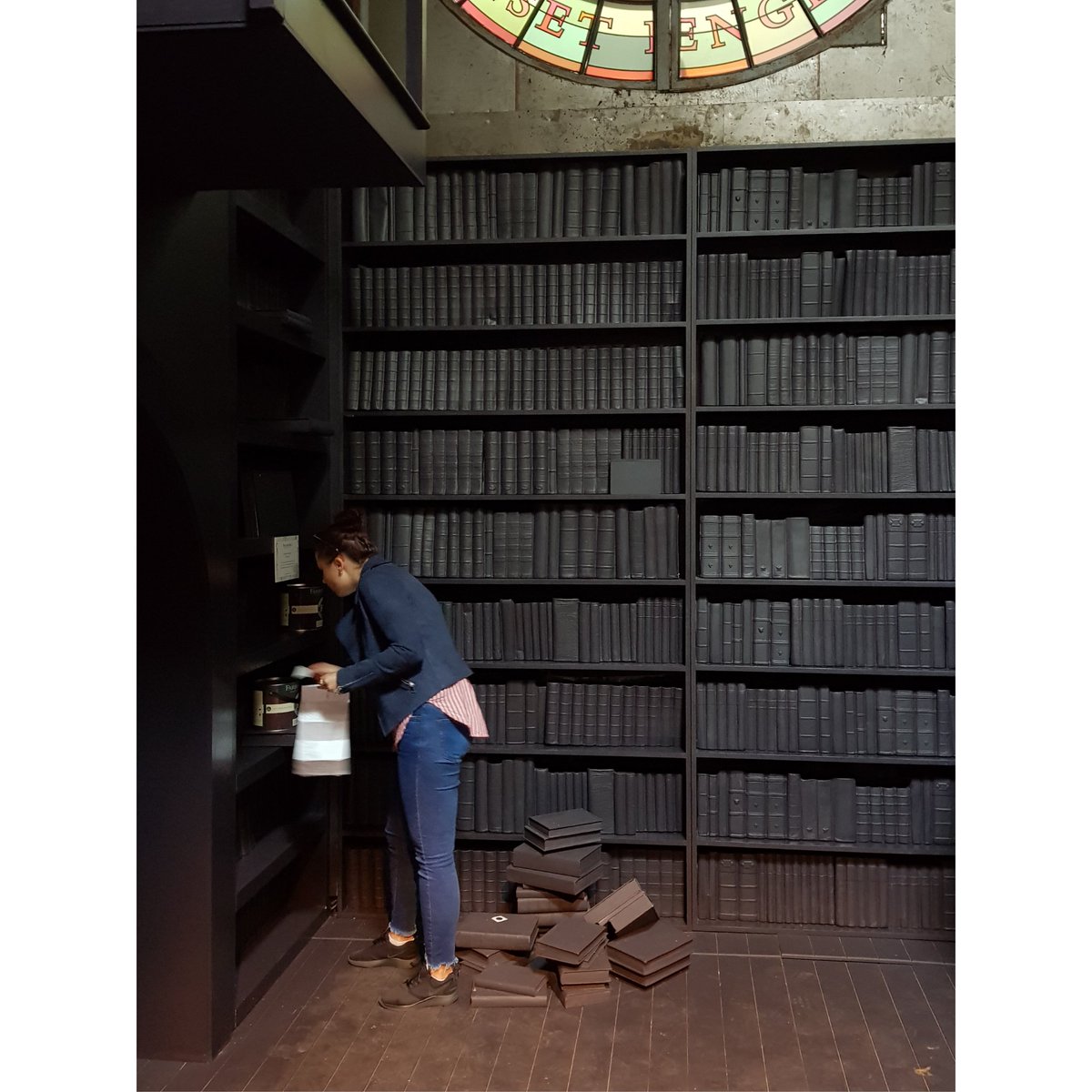 liinterior_'s tweet photo. Colour stories😊 This was one of my favorites! Loved it, the experience through each room😍and looking for stickers was brilliant 😍
#farrowandball #ldf18 #liinterior #linute #londondesignfestival #traveling #london #exibition #design #interiordesign #interior @FarrowandBall https://t.co/L5mzAFhVZp