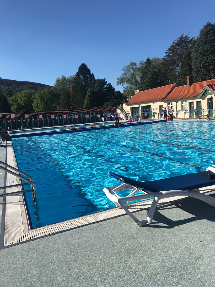 What a beautiful day for a swimming session 😍 #swimming #lessons #pontylido #sun #keystagetwo #everyoneshinesatynysboeth