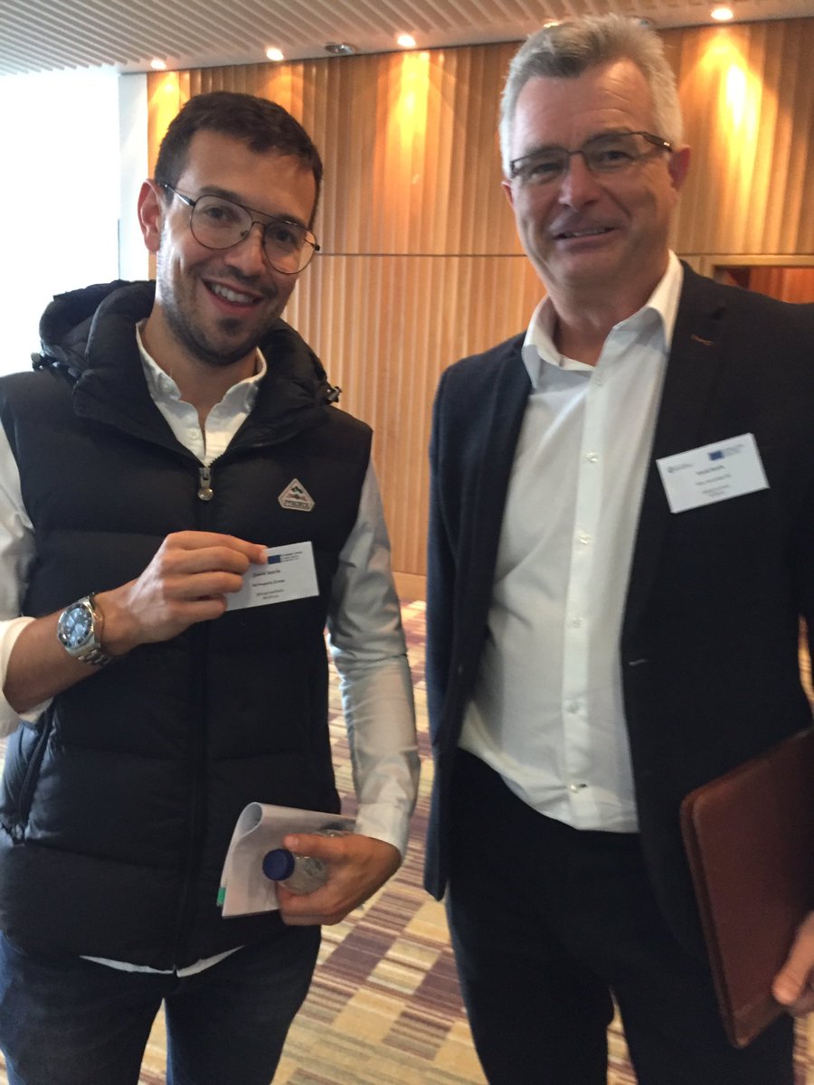 DavidMJSearle's tweet image. David Searle meets David Searle at the Business Growth Hub Executive Development celebration event at the Hilton Hotel, Manchester.