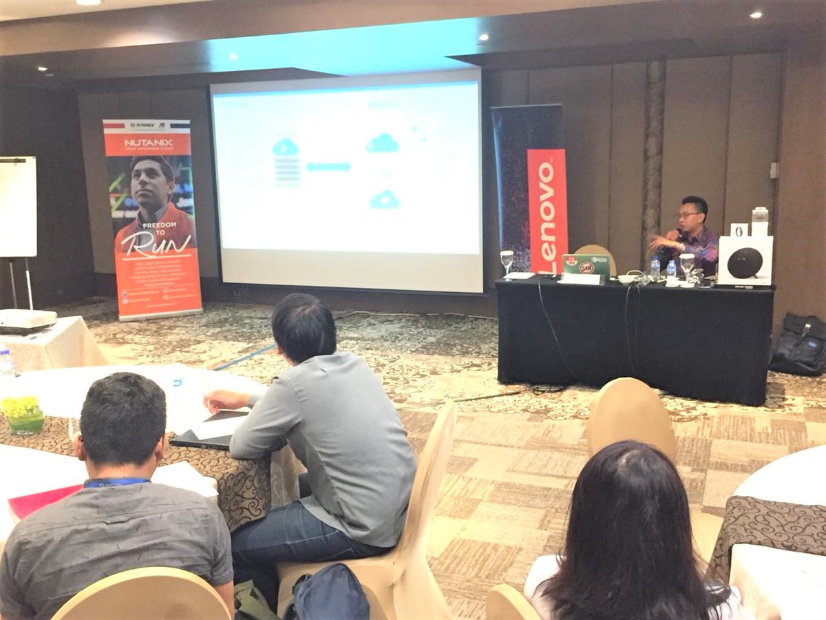 SynnexMetrodata's tweet photo. Seminar bertema “Bring Invincible Infrastructure For The Next Generation Data Center” yang digagas Synnex Metrodata Indonesia, Nutanix, dan Lenovo DCG pada tanggal 25 September 2018 di Ayana Midplaza
#synnexmetrodataindonesia #nutanix #lenovodcg #nextgenerationdatacenter https://t.co/8sCKXgffAI