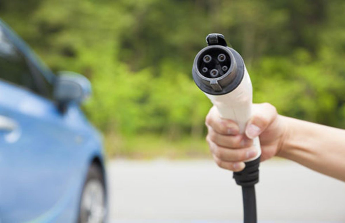 tradezero's tweet image. $VKLAY is now in direct competition with $TSLA in the
electric car market #FreeTradingSoftware at #TradeZero.co: goo.gl/LWPCcM