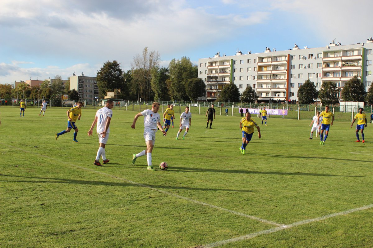 MKS_Slask's tweet photo. #MKSŚląskŚwiętochłowice #ŚląskŚwiętochłowice #ArkaGdynia #Gdynia #Ekstraklasa #Puchar #PZPNPuchar #PZPNPucharPolski #PZPN  #Świętochłowice #Świony #SlaskiZPN #HAIZIVliga #IVliga #Swietochlowice #Swiony #FOTO https://t.co/FyAjm4HO2T