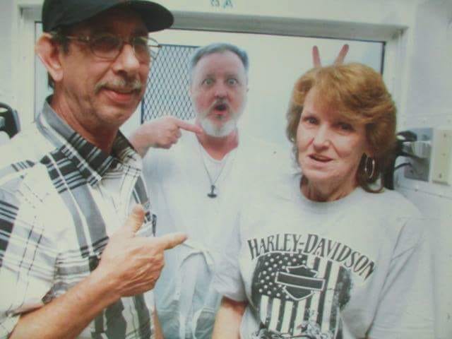 HeidiMoan's tweet photo. @GovAbbott Are you really going to give a go ahead today, on the execution of a man innocent of murder ? A man with such horrid childhood. Take the time and read @helenprejean s tweets about this. Pls stop while you can. Pause, so one can really have a second look . @jettica65 https://t.co/xtwPkKWsQc