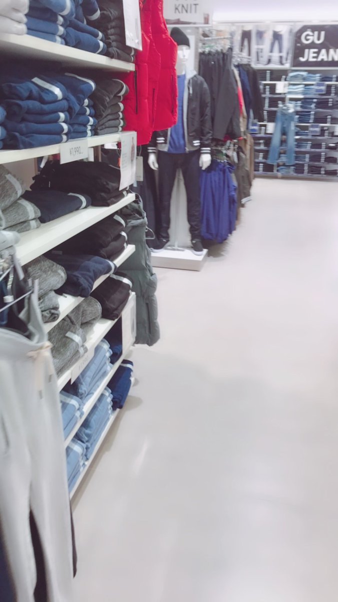 amasechandayo's tweet photo. GUきた！服に悩むの幸せ🤩 https://t.co/RgdU9YgwWr