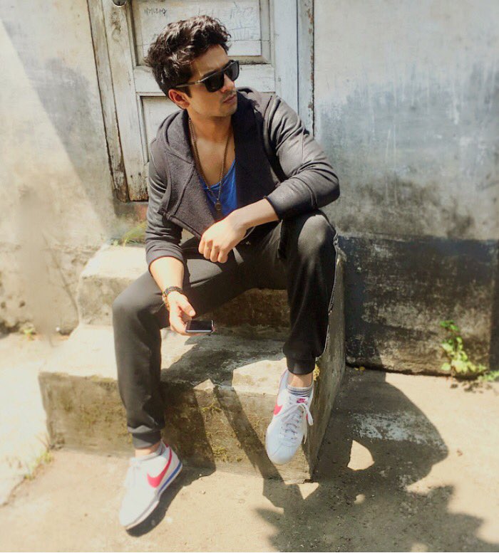 therealfahadali's tweet photo. Accept yourself unless you are a serial killer. 🤗😎❤️
.
#FahadAli #LostBoys #SplitsvillaXl #splitsvilla11 #splitsvilla @mtvindia @mtvsplitsvilla @mtv_splitsvilla11_ @voot https://t.co/BT8UhgvFqW