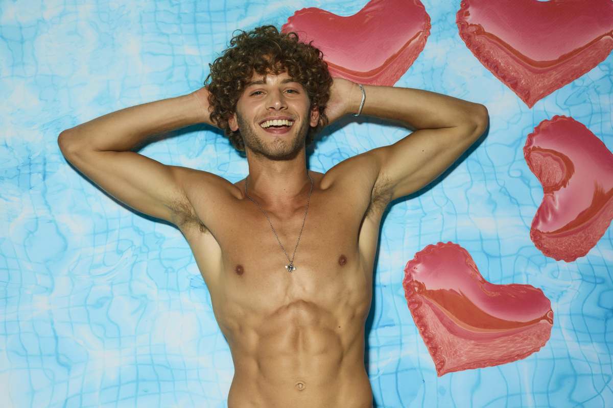 WalkaboutBrum's tweet photo. This Friday we have no one other then Eyal Booker brought to you by @Mischiefbrum 

Get tickets for the meet and great below
https://t.co/SJEnB3Aj6P https://t.co/85u8kchUQ2