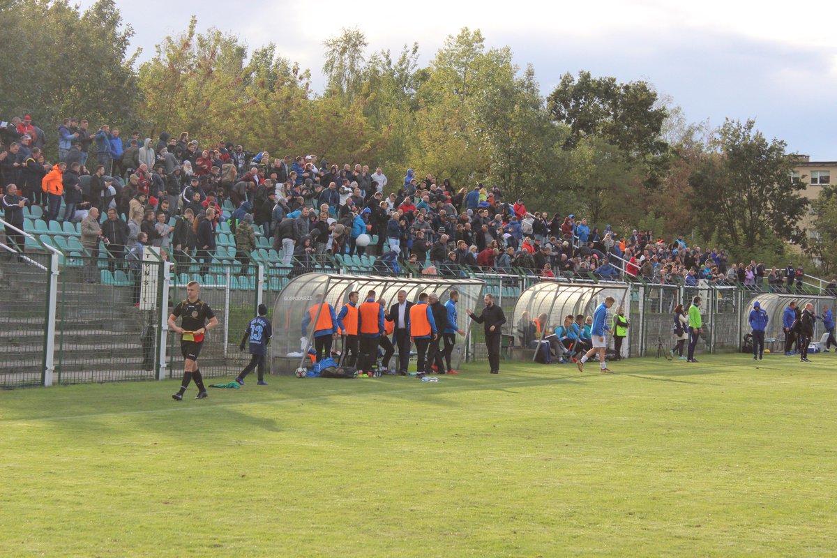 MKS_Slask's tweet photo. #MKSŚląskŚwiętochłowice #ŚląskŚwiętochłowice #ArkaGdynia #Gdynia #Ekstraklasa #Puchar #PZPNPuchar #PZPNPucharPolski #PZPN  #Świętochłowice #Świony #SlaskiZPN #HAIZIVliga #IVliga #Swietochlowice #Swiony #FOTO https://t.co/fSuHFuT1ow