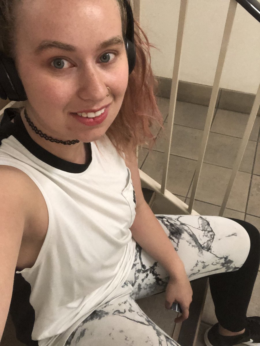 RobergeKatelyn's tweet photo. Let’s go day two ! Starting it up at the gym !!! #staplestech https://t.co/zZGzSaaaX0