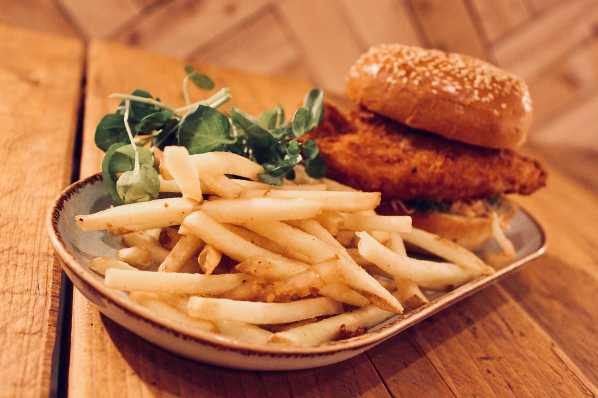 Happy hump day! 🎉

Tell us, what’s your favourite thing on our menu? 👇🏻👇🏻