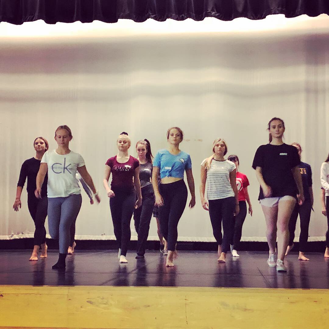 DanceSaints's tweet photo. #newyear #newus 💙💛 https://t.co/SUJvt9ft6b