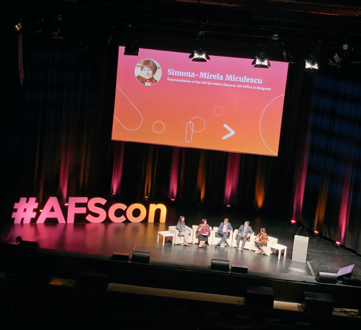 raquelmtzpaz's tweet image. &quot;We live in times of global incompetence&quot; -Simona Mirela Miculescu, UN representative. #AFScon
