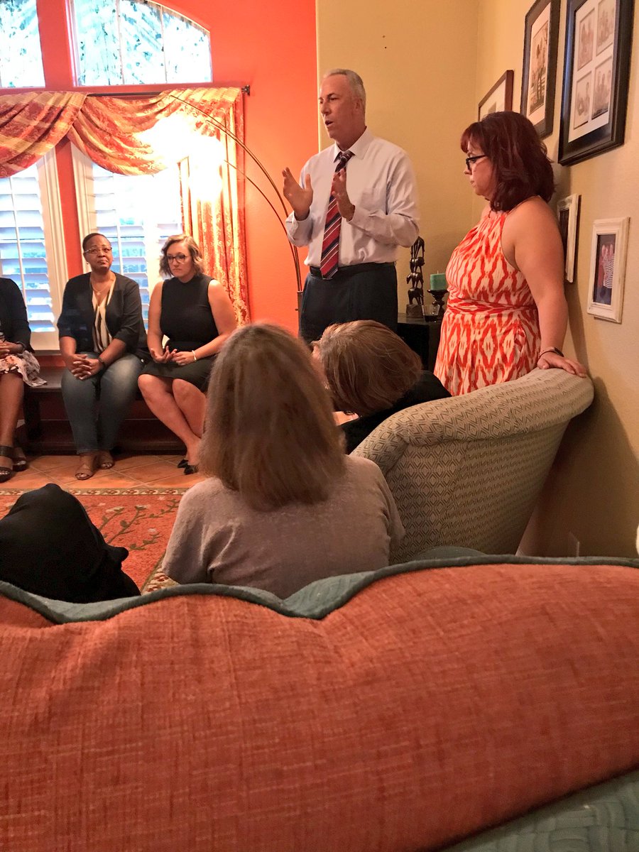 recoverypac's tweet photo. We love learning about #criminaljusticereform because we #StandUp4Recovery! Thank you @Daniele4NV @Nicole4Nevada @sbilbray @lynnmariegoya @StevenHorsford @hope4prisoners1 @TheDA_Wolfson #RecoveryChoice is advancing justice! https://t.co/bpVMYJvYFe