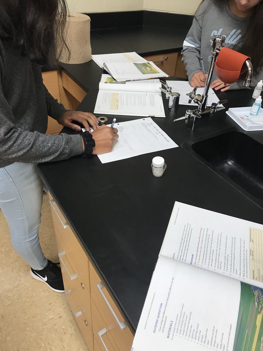 Mrs_Pulsifer's tweet photo. 8th grade analyzing soil samples! #sciencerules #lovelabdays #NoviPride https://t.co/wBcz156q4G