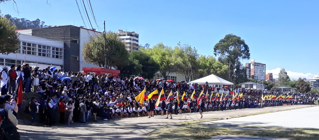 El Telegrafo Ecuador Twitterissa Ahora En El Colegio 24 De