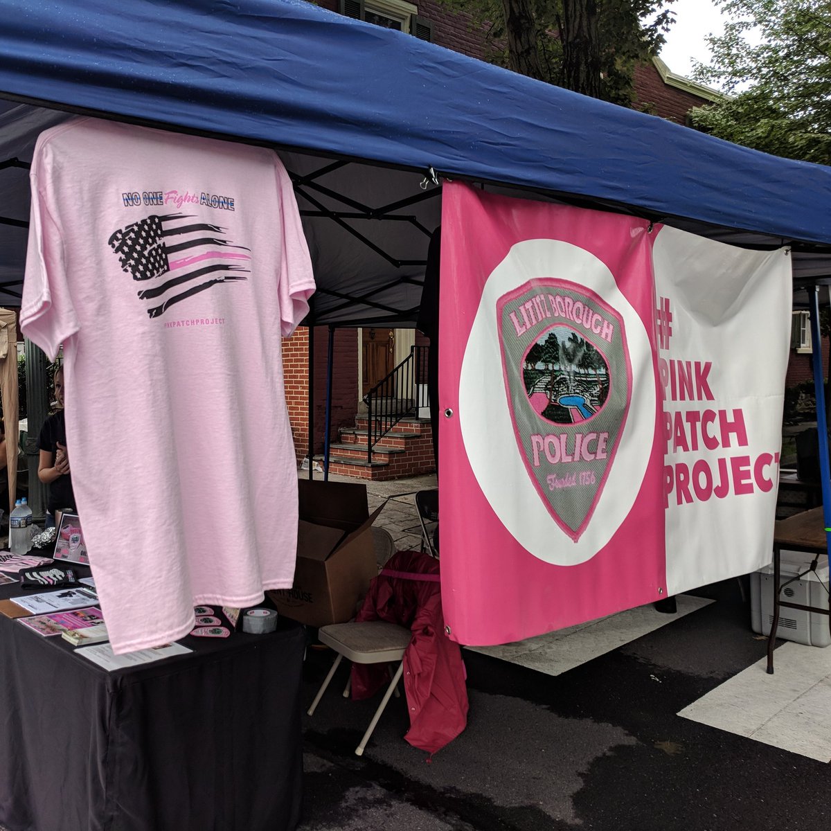 LititzPolice's tweet photo. #SaveTheDate - We are teaming up with our friends from @millersvilleu police for #LititzSecondFriday on October 12th ...we will have our #PinkPatchProject booth set up from 5pm to 9pm on East Main Street near the post office. Stop by to get your hands on patches and shirts !!! https://t.co/nzKqiJUtB3