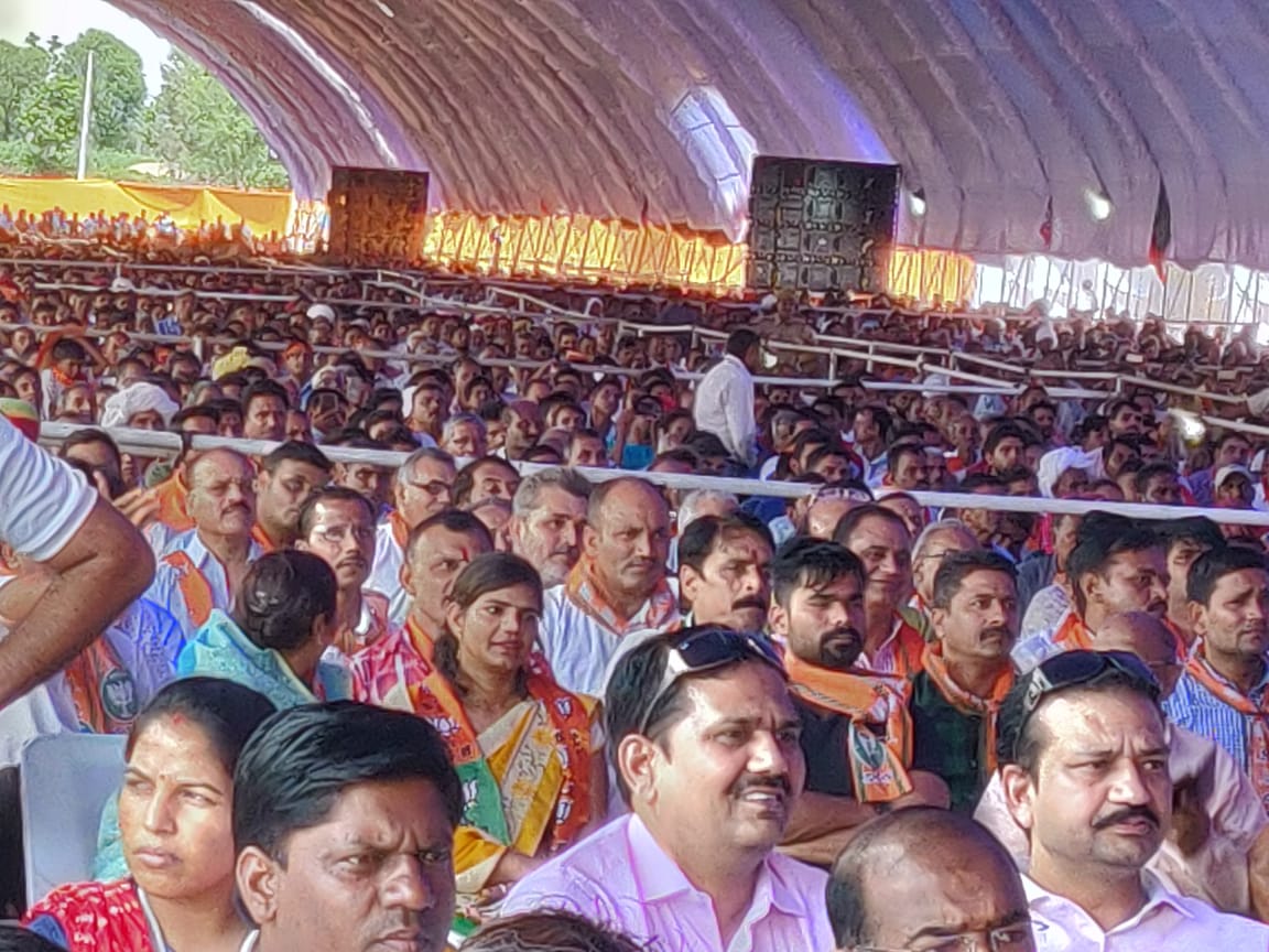 chaturvediarun1's tweet photo. आज एकात्म मानववाद के महान चिंतक पंडित दीनदयाल जी उपाध्याय की जन्म स्थली धानक्या, जयपुर में उनके जीवन दर्शन पर आधारित नवनिर्मित राष्ट्रीय स्मारक के लोकार्पण समारोह आयोजित हुआ । इस अवसर पर भाजपा के राष्ट्रीय अध्यक्ष श्री अमित शाह जी व मा0 मुख्यमंत्री महोदया के साथ उपस्थित रहा । https://t.co/hV5VgInpjK