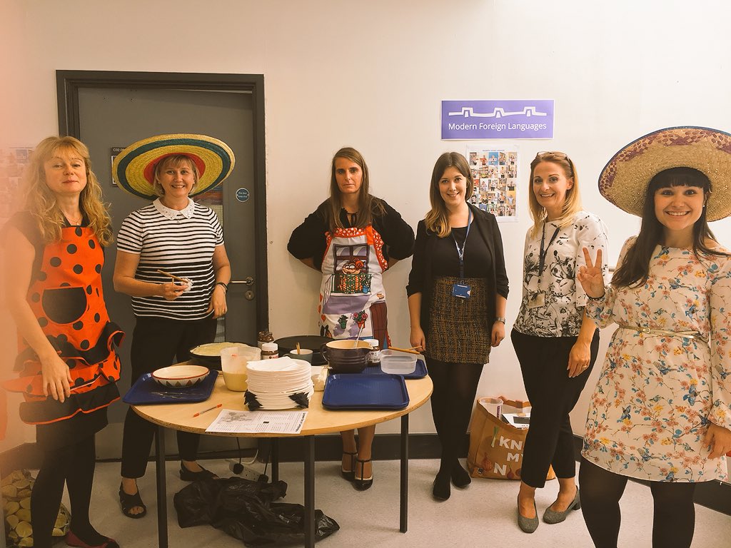 Walbottle_Mfl's tweet photo. All ready for the open evening! #mflrocks @walbottlecampus 💃🏻 https://t.co/S0TQx97Ojh