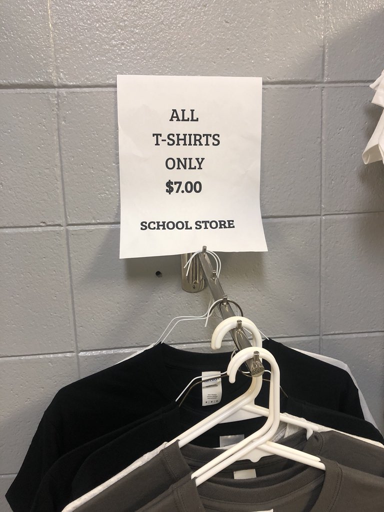 RH School Store (@storeschool) on Twitter photo 