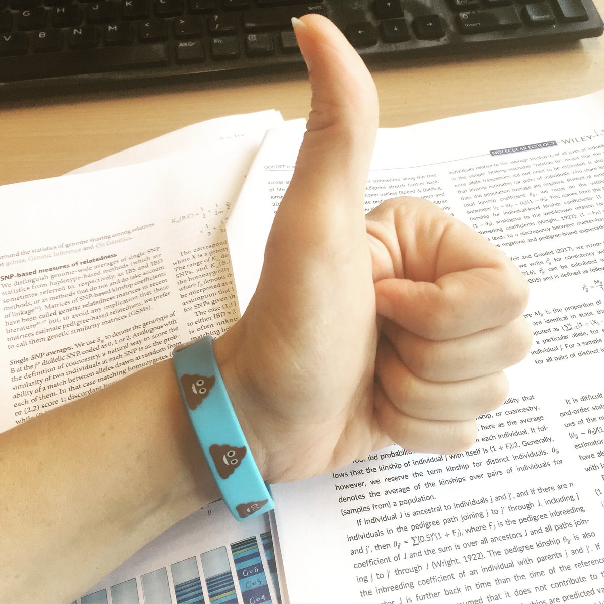 loz_white_'s tweet image. Repping #poopscience at work today! 💩 Thanks @LindaVigilant!