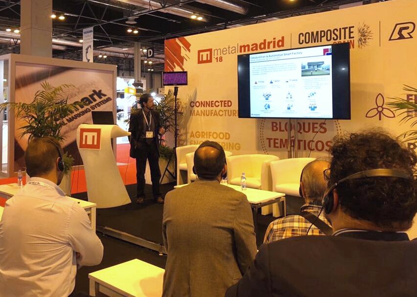 GraylingES's tweet photo. Hoy acompañamos a @Sisteplant en @@MetalMadridEs (@feriademadrid). Ángel Hernán, director técnico de la compañía, explica la célula 4.0 en #AutomotiveSmartFactory https://t.co/kB2OXoFgeh