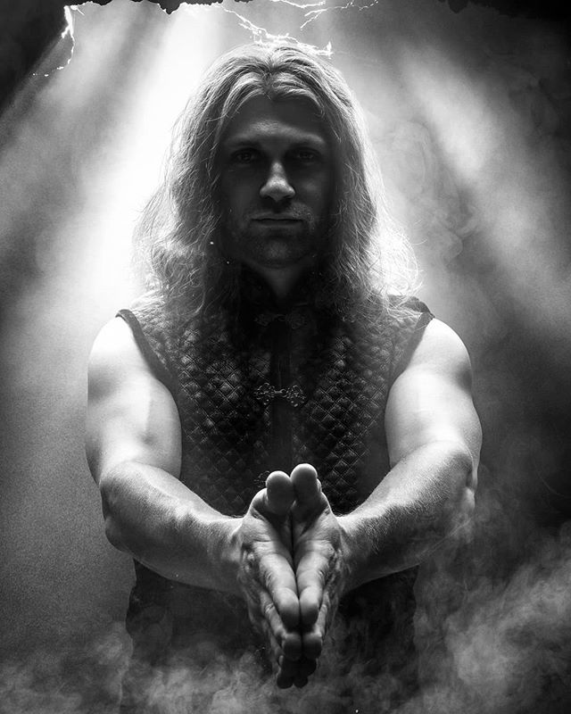 ShadowHorseRun's tweet photo. Our new single "The Choice" debuts on October 19. Hear it first on @spotify and see the #musicvideo on @youtube. #MythicRock #TheChoice #Rock 
Photo by: @caseymoorephoto
.
.
.
#newmusic #guitar #bass #guitarist #drums #drummer #vocalist #metal #progressi… https://t.co/68rjhvbszn https://t.co/lyUjsTcEGw