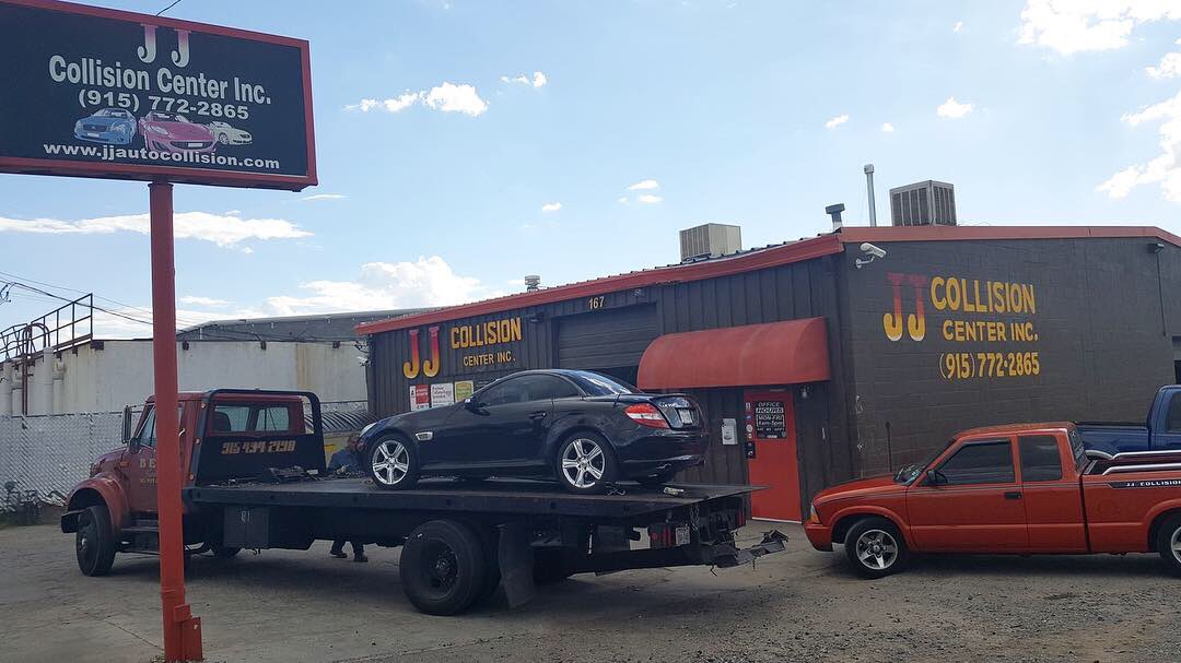 JJCollisionInc's tweet photo. It was a great day when you see a tow truck pulling in three times in one day! 😃 #bestbodyshopinelpaso #wetreatyoulikefamily #teamJJ #JJtouch #itsallgoodep #autobodyshop #autopaintshop #autobodyandpaintshop #collisioncenter #collisionrepair #autocollisionrepair #onestopshop https://t.co/jVPU3klCDs