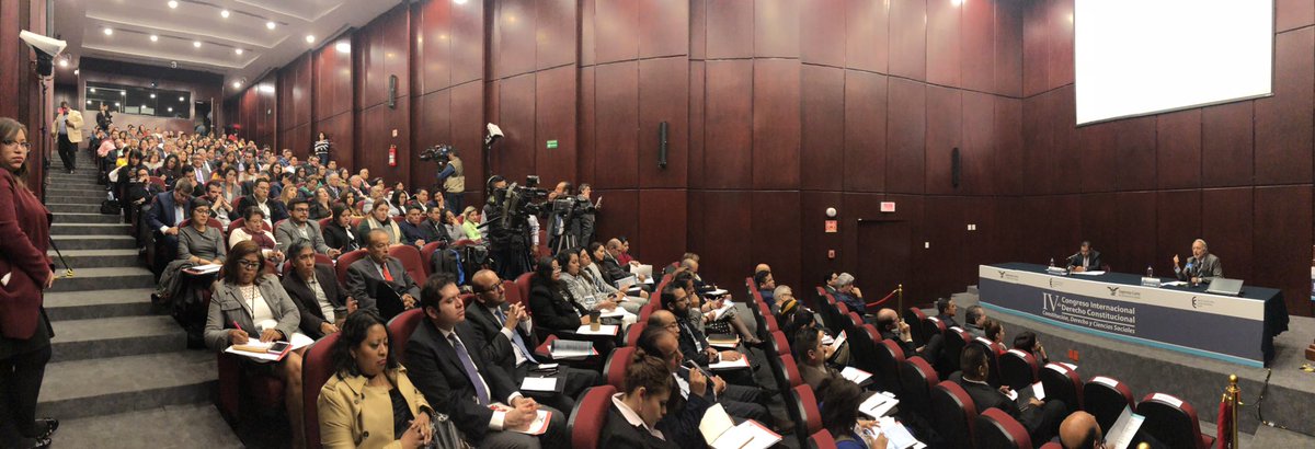 rolarch's tweet photo. #CECSCJN Martin Böhmer ofrece una conferencia magistral en la que reflexiona sobre el impacto de las transformaciones sociales de las últimas décadas en la enseñanza del derecho. Transmisión: https://t.co/e2N8K7HnGU https://t.co/0VBdhfU4BF