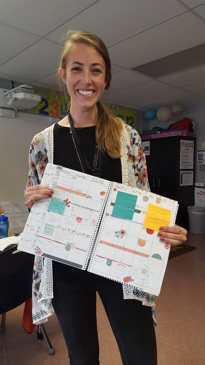 clarkesclass's tweet photo. I have reached full geekdom!! My fabulous @TeamMontgomery4 wore her planner matching kimono just for me!!!! #iloveher #3TEPride https://t.co/ZdsrHnRk5S