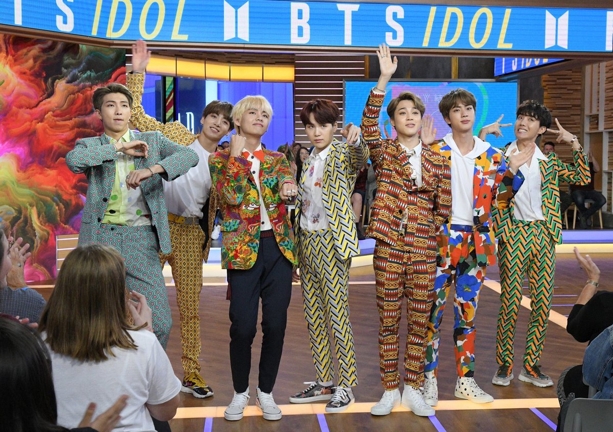 Bts фотосессия 2018 idol. бтс эра айдол. бтс айдол. Bts айдол. Bts айдол.