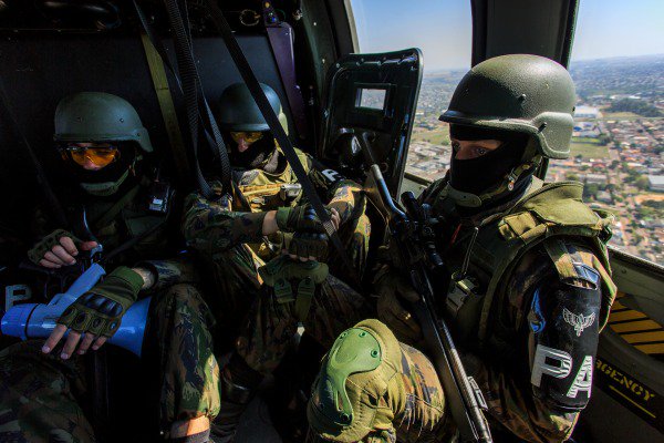 O <a href="/DefesaGovBr/">Ministério da Defesa</a> realizou, nessa segunda (24) e terça-feira (25), a Operação Ágata Graal, composta por ações conjuntas das Forças Armadas, com o objetivo de testar as estruturas de comando e controle em outros níveis, no combate a ilícitos nacionais e transnacionais.