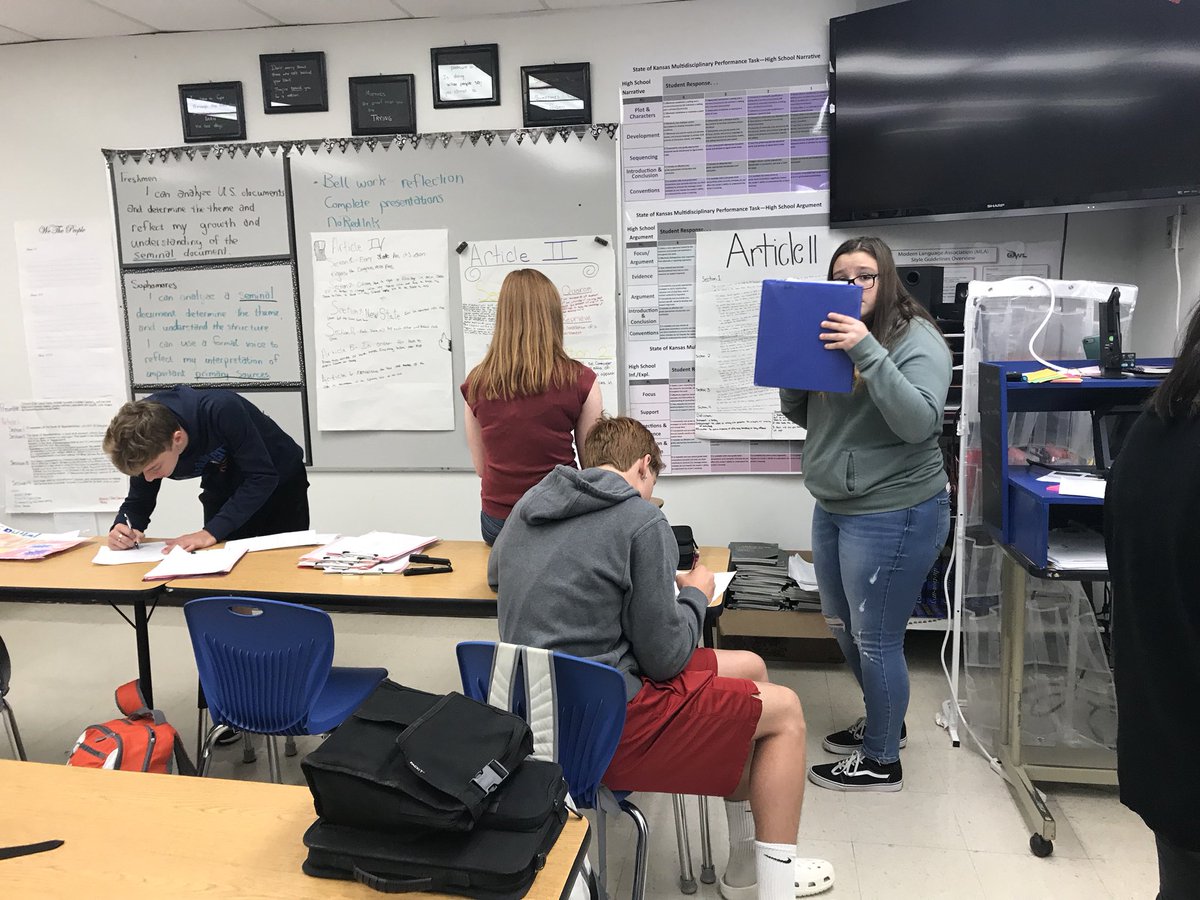 prhsteach's tweet photo. Students are up and moving to answer questions about the Constitution https://t.co/cCoANCOTNM