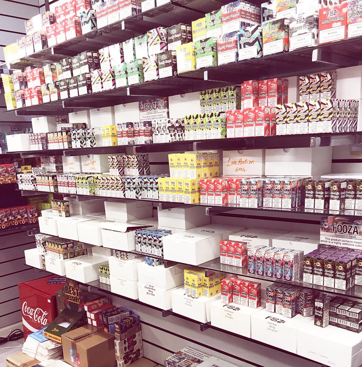 eco_vapours's tweet photo. When the shelves are stocked full with... Fooza! Love potion? Green Slushie? Cherry popper? Crystal blue? We have it in store and online!
Our Fooza 3 x 10ml bottles are currently reduced too!
https://t.co/CxVHrxKlV9
#vape #vapelife #foozaeliquid #eliquid #vapefam #vapestoresale https://t.co/q17C0xChAG