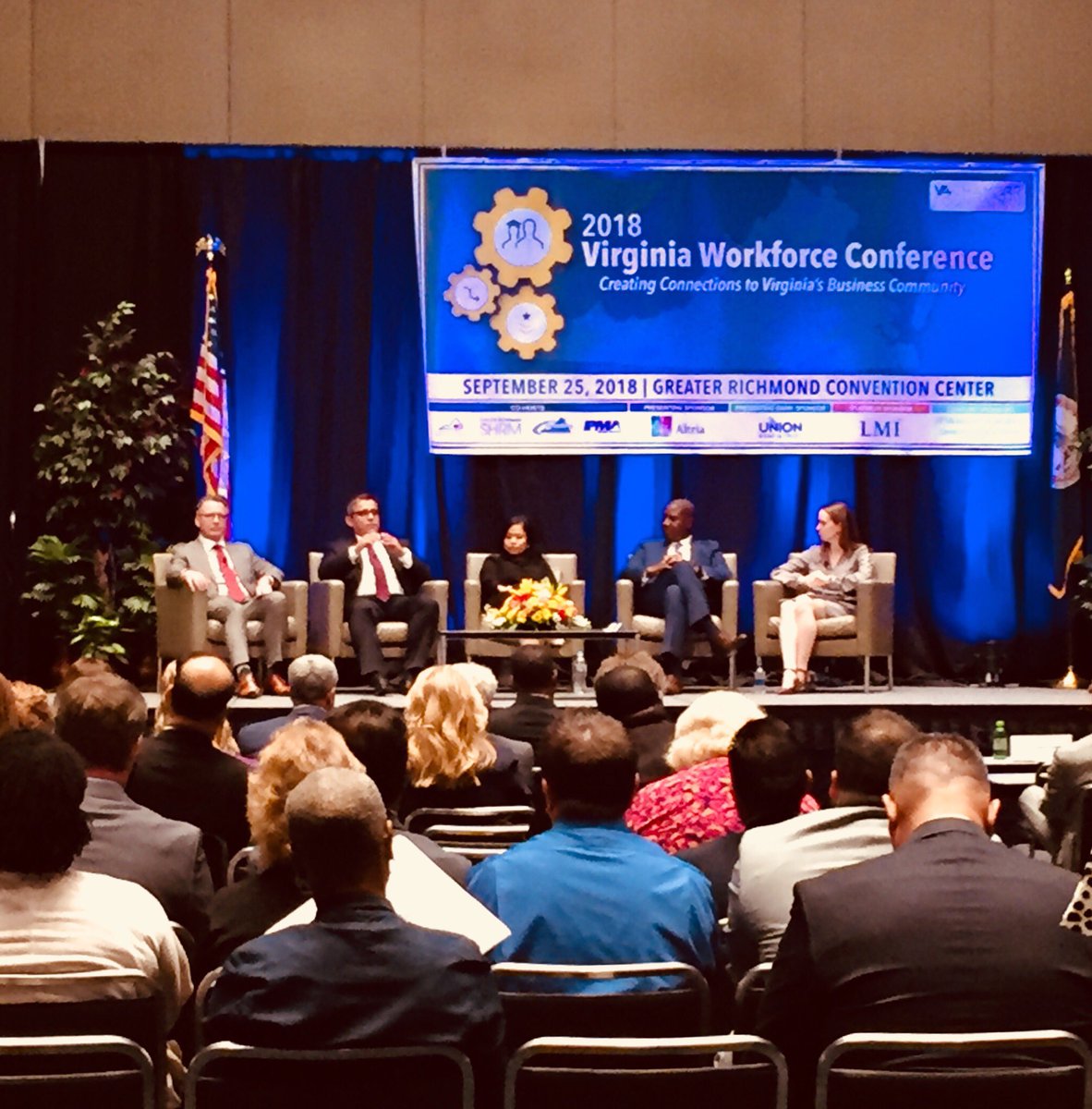 KSJAssociates's tweet photo. Intriguing panel discussion on Creating Career Connections for VA’s Military Community! 💚🎖🇺🇸#hirevetsnow https://t.co/DXUBZNp9LV
