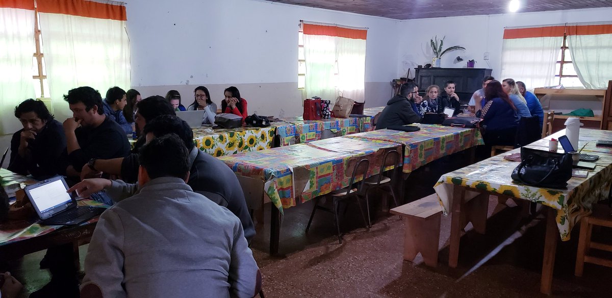 Laura_Noremberg's tweet photo. #Miércoles26, #4taJornadaInstitucional del programa de Formación Situada “Nuestra Escuela” #Ugl3 #SanPedro #SecRural 😊😊 Capacitación Gratuita y en Servicio 👏👏👏
@mariluleverberg @udpm_misiones https://t.co/XHztEe6DiZ