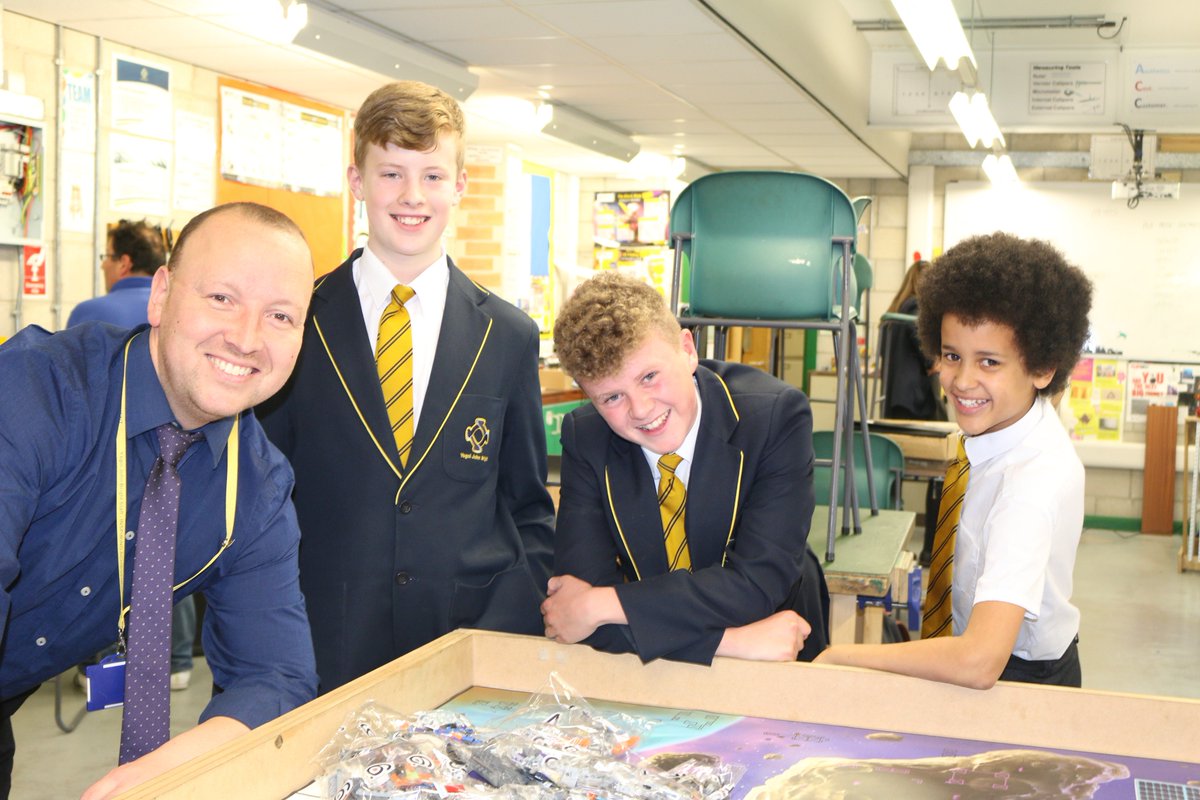ysgoljohnbright's tweet photo. Lego Launch at YJB
Year 8 students launched the 2018 Lego Competition which is due to be held in January at YJB this year. Pictured here with Mr Williams are Kieron, Alfie and TJ - raring to go!! #lovinglego https://t.co/0PXcP34Fll