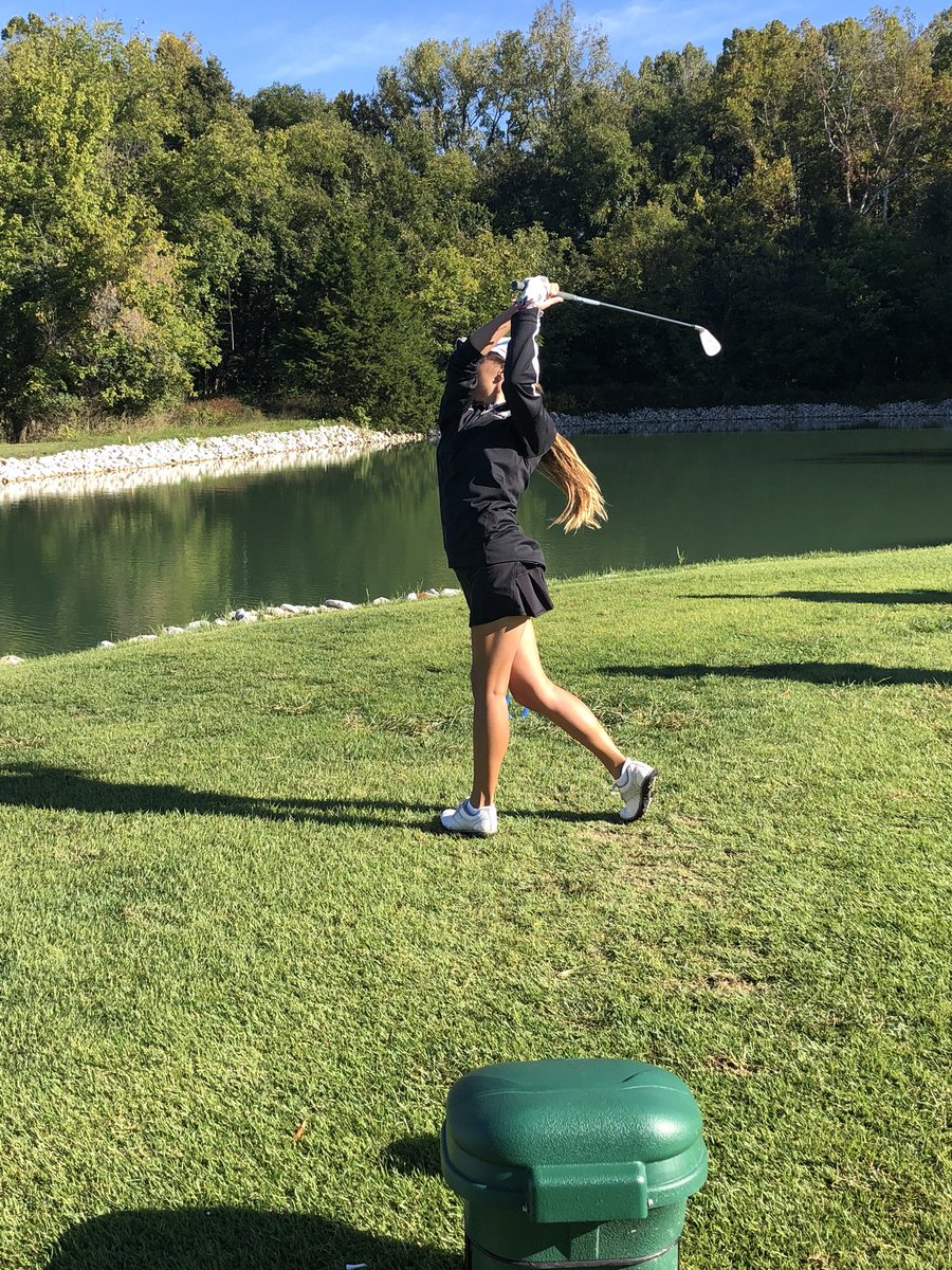 ClarkKatLHS's tweet photo. Beautiful day for some Conference golf!! #connectedlancer https://t.co/85IhnOOARQ