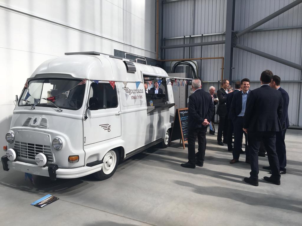 N_SFrancis's tweet photo. Great to see our #launch of #SouthCentral had such a great attendance. For further information contact @jll_jmanhire and @JLL_swoodruff 
@LaSalleIM @JLLIndustrial @LSHtweets #Southampton #Industrial https://t.co/WG5IbgkGF7