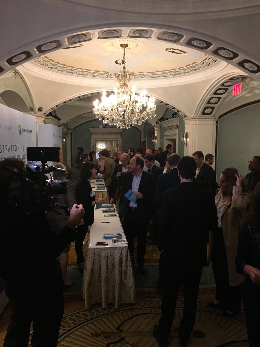 Frenchfounders's tweet photo. #StartupTour2018 on! We expect full room of Top executives, Investors and Entrepreneurs to support @inmemori_fr @emojamapp @Storefront @Bubble_Group @DroiceLabs @augmate @SmartHaloBike #OTO #Waterdiam https://t.co/ZTgsDMSsHN