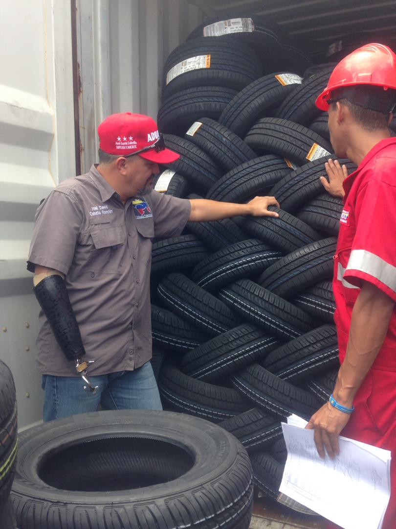 jdavidcabello's tweet photo. Al incrementar la disciplina fiscal y fortalecer la cultura tributaria, todos contribuimos en blindar las medidas económicas y darle un duro golpe a la guerra económica que ha venido viviendo Venezuela. 

#SENIATEsPatria 
#SENIATEnBatallaPorLaEconomía
#VenezuelaAlzaSuVozEnLaONU https://t.co/cEUMMe2xNU